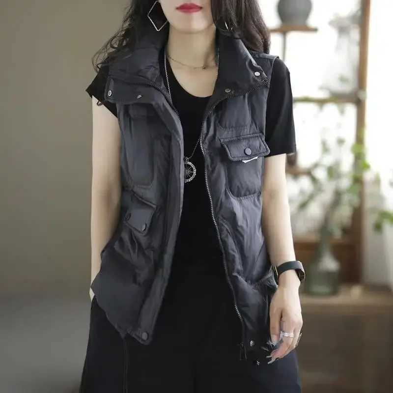 Down Sleeveless Vests Jacket For Women Coat Puffer Vest Jackets Woman Winter 2025 Lightweight With Coats Trend W251016