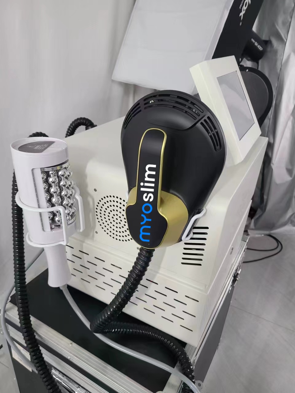 Myoslim Ems Electrical Stimulation Body Shaping Instrument Roller Massage 2 In 1 Home Slimming and Firming Beauty Instrument HOT