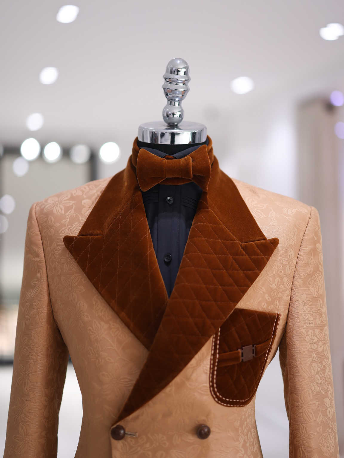 Stylish Men's Jacquard Suits Double Breasted Peaked Lapel Pant Sets Formal Tuxedos For Wedding Party Customized 2 Piece