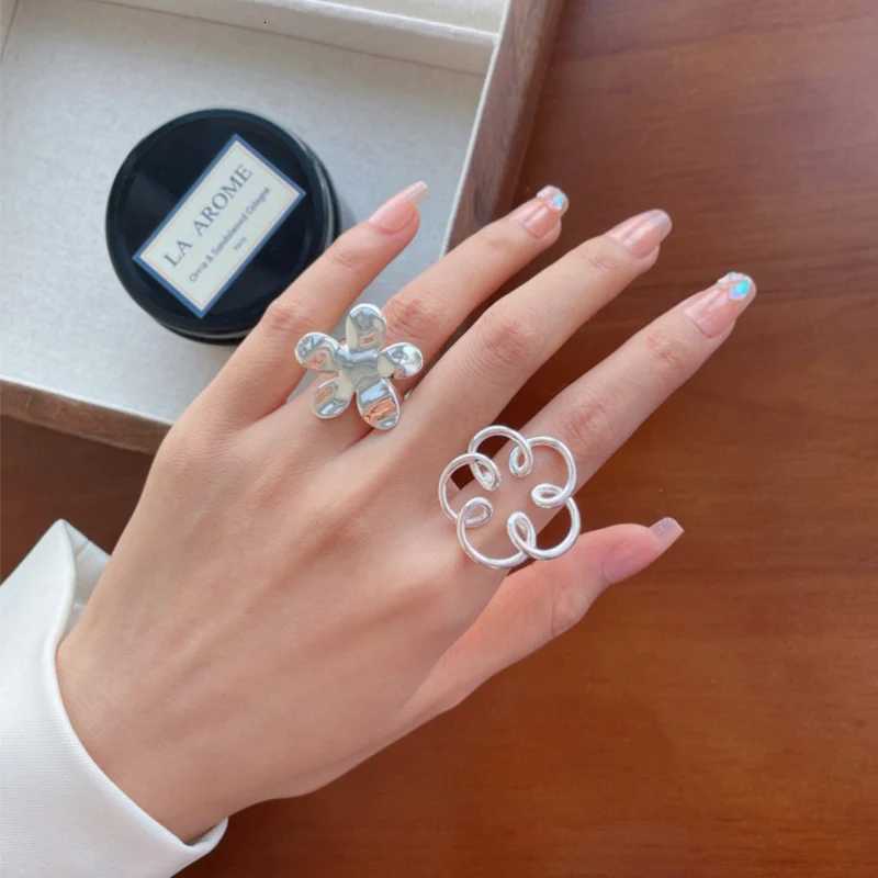 Foxanry Silver Color Flower Geometric Rings For Women Girl Minimalist Exaggerated Sweet Elegant Handmade Engagement Jewelry GiftW251017