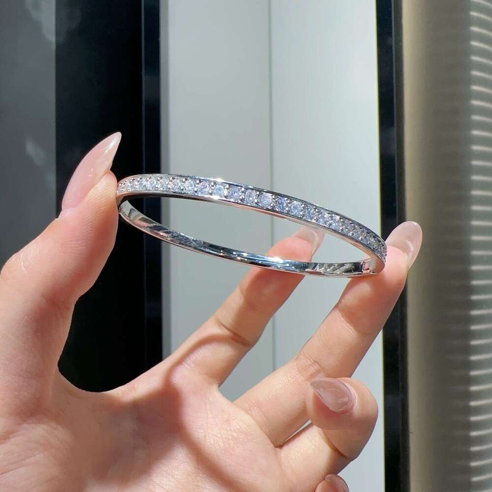 Light Versatile Single Row Round Dia Bracelet Gold and Sier Two-tone Optional Exquisite Sparkling Fashion Jewelry