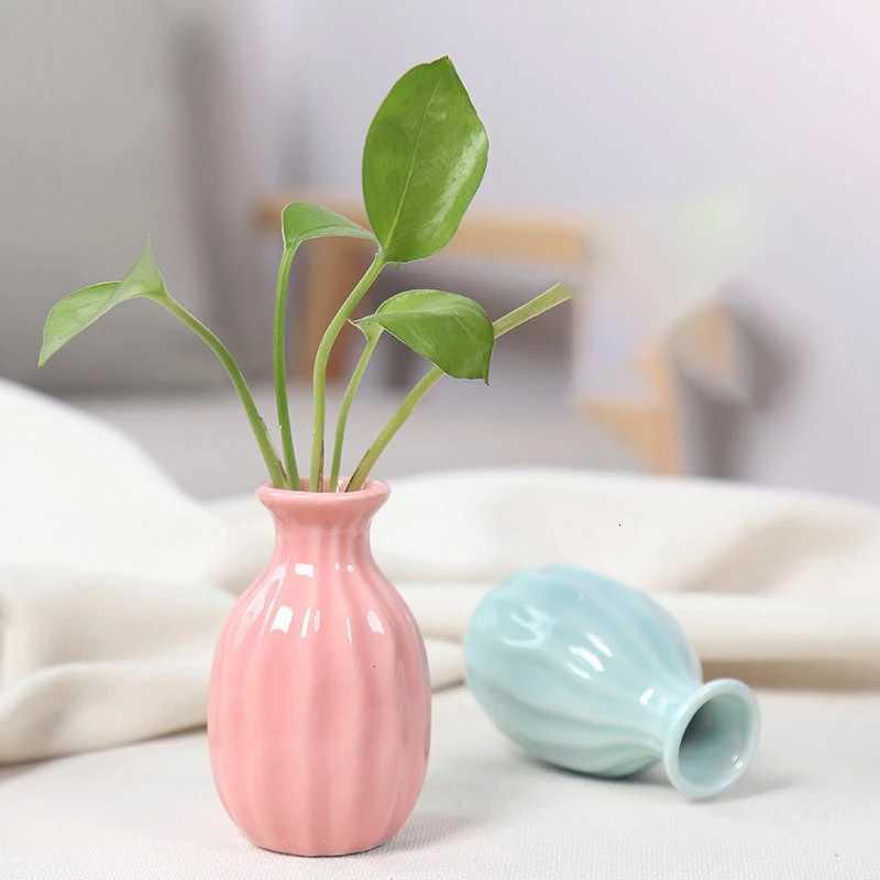Ins Ceramics Flower Vase Nordic Hydroponics Vases Creative Room Decor Mini Flower Plant Bottle Pots Table Ornament Colorful Vase C251017