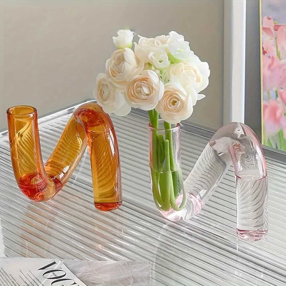Modern Creative Irregular Shaped Glass Vase Transparent Centerpiece for Dining Living Room Decor Nordic Glass Flower Vase C251017