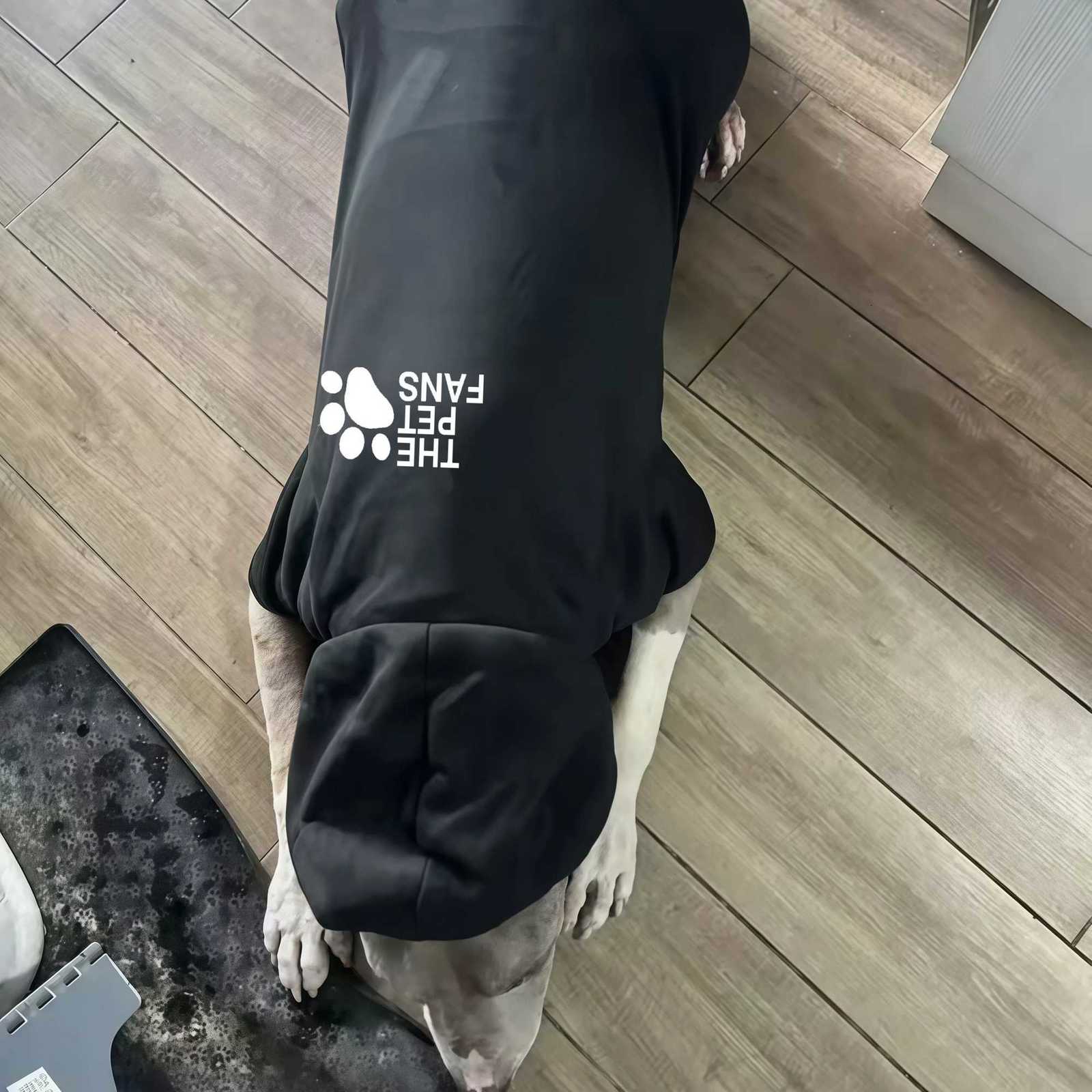 Winter new pet clothes dog Autumn and clothes dog fashion sports coat outdoor dog Hoodie golden hair Labrador dog clothesW251017