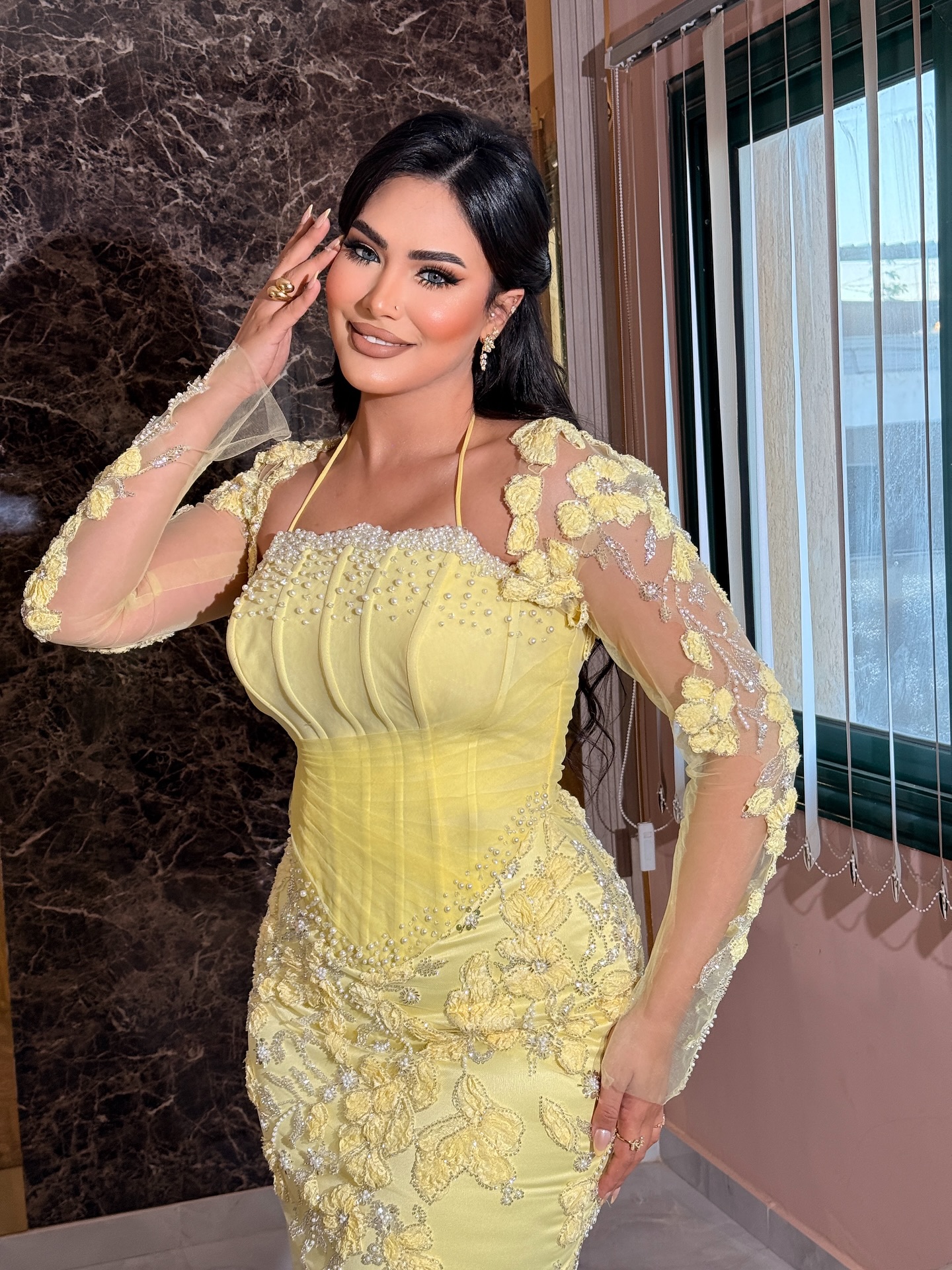 Mermaid Prom Dresses Heavy Handmade Flowers Lace Celebrity Evening Gowns Sheer Long Sleeve Customized Party Wear