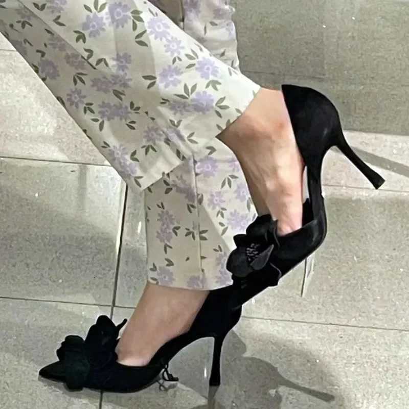 Luxury Designer Flower Decoration Women Pumps Sexy Pointed Toe Hollow High Heels Elegant Banquet Dress Shoes Tacones De Mujer Z251015