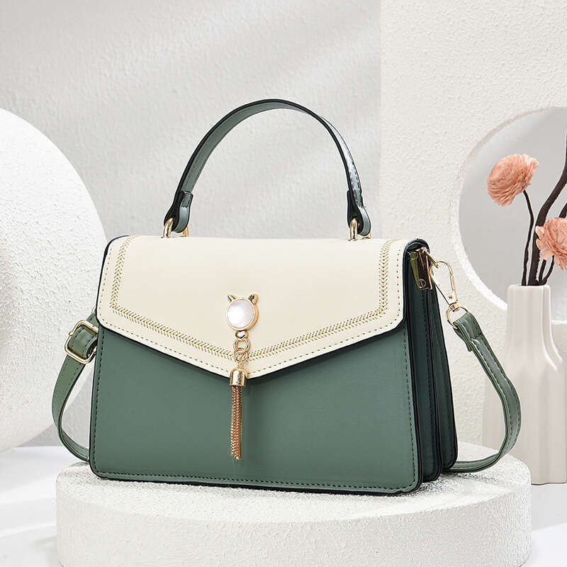2025 New Summer Versatile Light Luxury Fashion Trendy Women's Shoulder Crossbody Three-Dimensional Handheld Small Square Bag