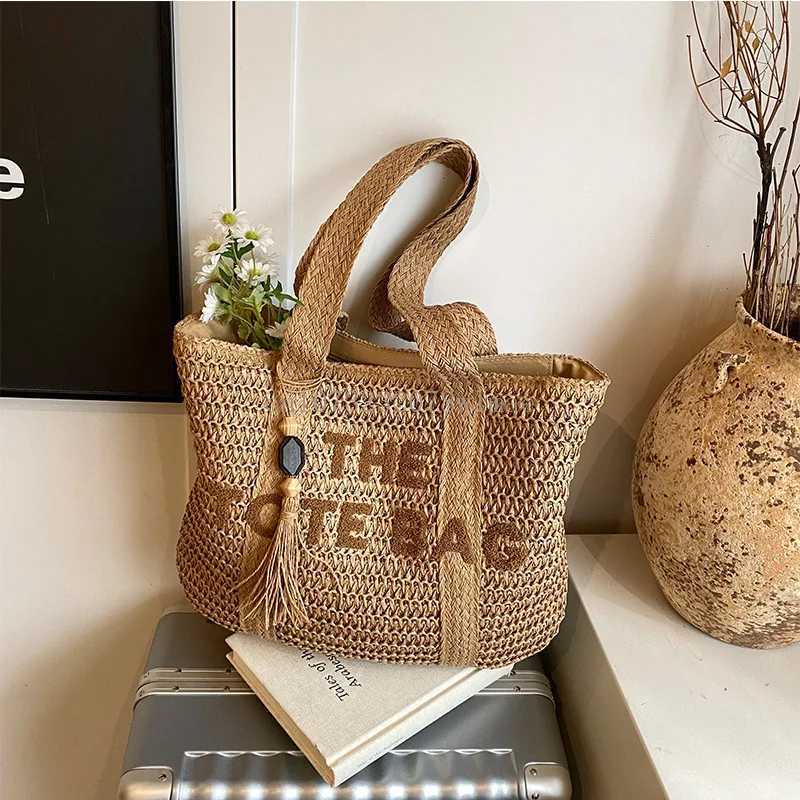 Summer Fashion Womens Large Capacity Shoulder Bag Straw Woven Bag Letter Embroidery Handbag Casual Female Tote Bag Beach Bags Z251017