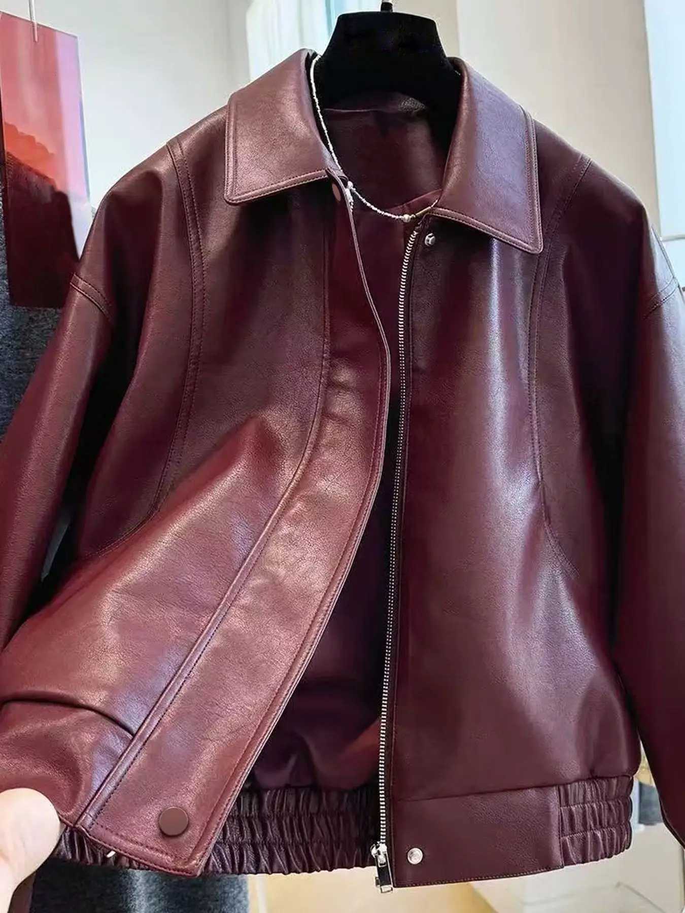 Faux Leather Women Coats Solid Jacket Turn Down Collar Long Sleeves Zippper Loose Fit Moto Casual Streetwear 2025 Autumn WinterT251017