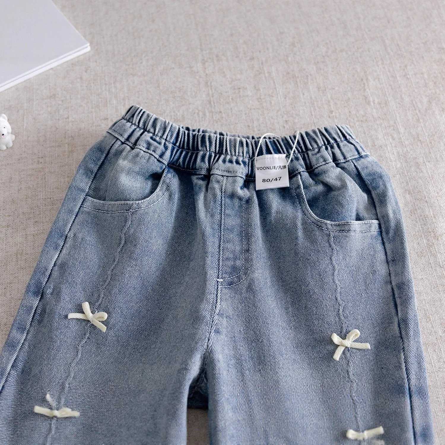 2025 Baby Girls Cute Bow Lace Jeans Denim Casual Pants Spring Autumn Fashion Kids Children Princess Cowboy Clothes TrousersT251017