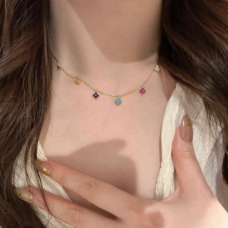 Necklace Designer earrings ring for Women luxury pendant necklace men Fashion turquoise Zircon inlay four-leaf clover Light Unique Festival gift