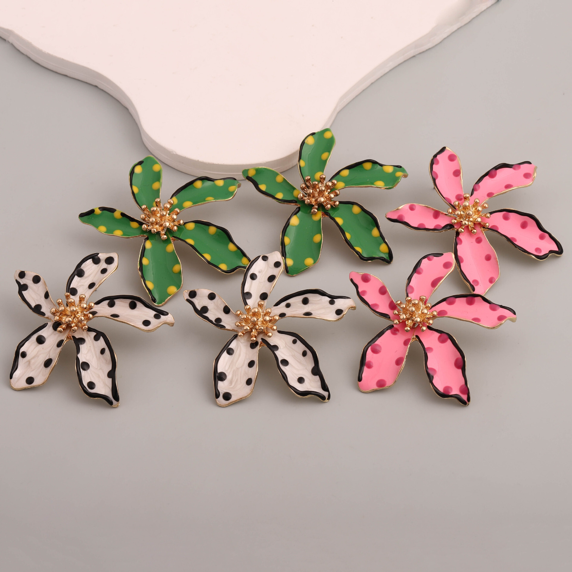 Fashion Personality designer earrings Creative Oil Drop Flower Earrings Exaggerated Polka Dot Alloy Earrings for Women