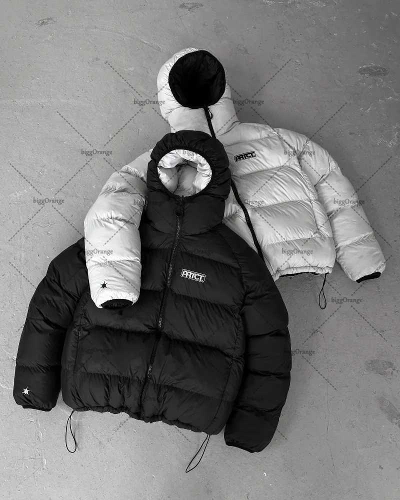 2025 Autumn and Winter Trendy New Streetwear Warm Coats Women High Street Retro Harajuku Embroidered Zipper Jackets Men Parkas W251016