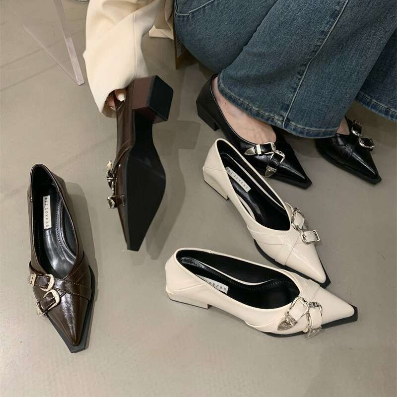 2025 Autumn New Women's Designer Shoe - French Style Black Leather Chunky Heel Single Shoes Casual Simple Shallow Mouth Pointed Toe Office Ready