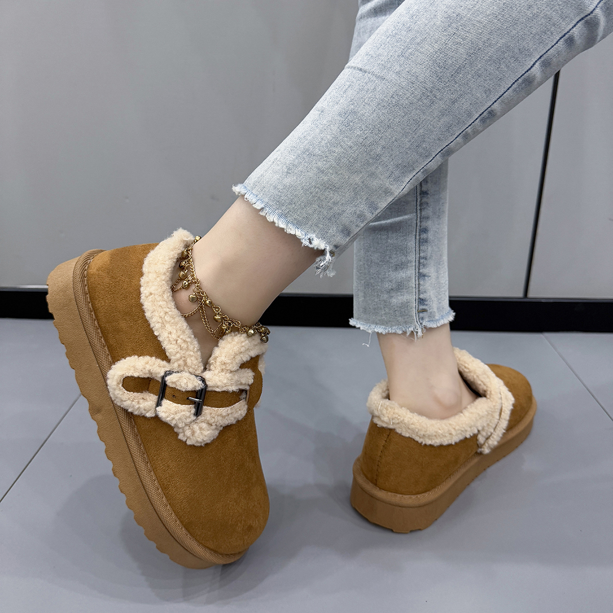 Women's Short Calf-Length Boots with Cushioned Heels & Fleece Lining for Comfort