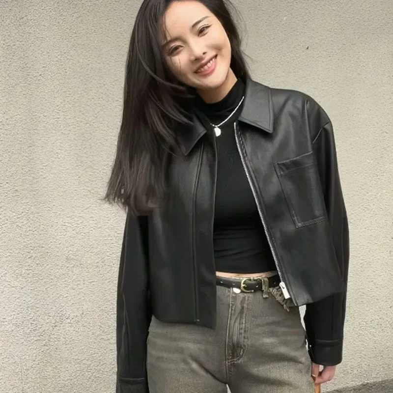 Black PU Leather Women Jackets Korean Fashion Zipper Biker Short Jacket Woman Autumn Winter Casual Loose Turndown Collar CoatT251017