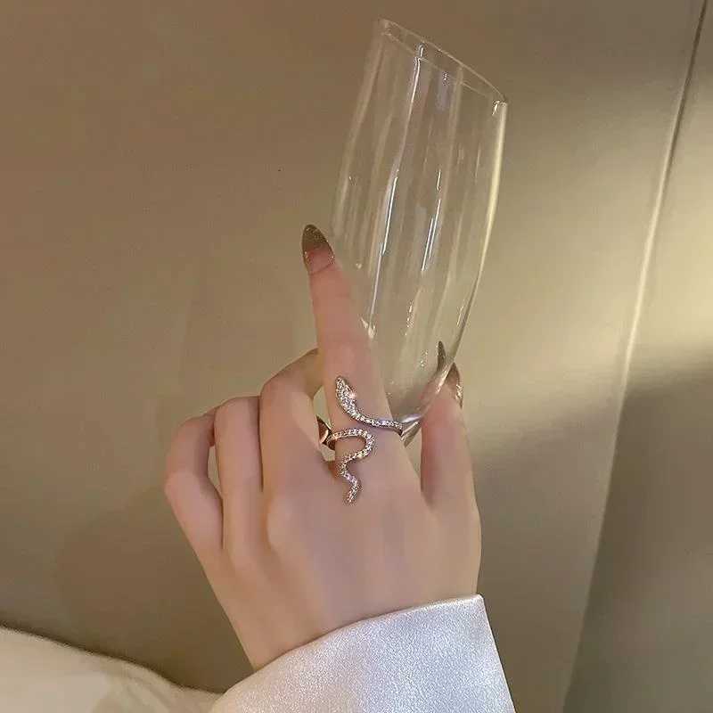 Women Gothic Open Snake Ring Adjustable Animal Rings Reptile Fashion Punk Personality Jewelry Accessories Jewellery Tentacles Z251017