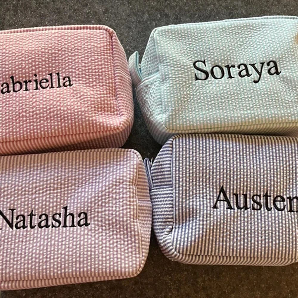 Seersucker Cosmetic Bag Personalized Monogrammed Toiletry Bag Embroidered Make Up BagBridesmaid Makeup Bag Wedding Gifts251011