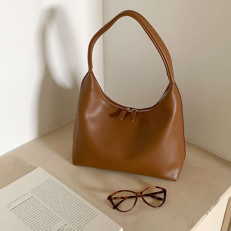 Korean Style Underarm Niche High-End Large Capacity Shoulder Casual Versatile Simple PU Soft Leather Bag For Women B5