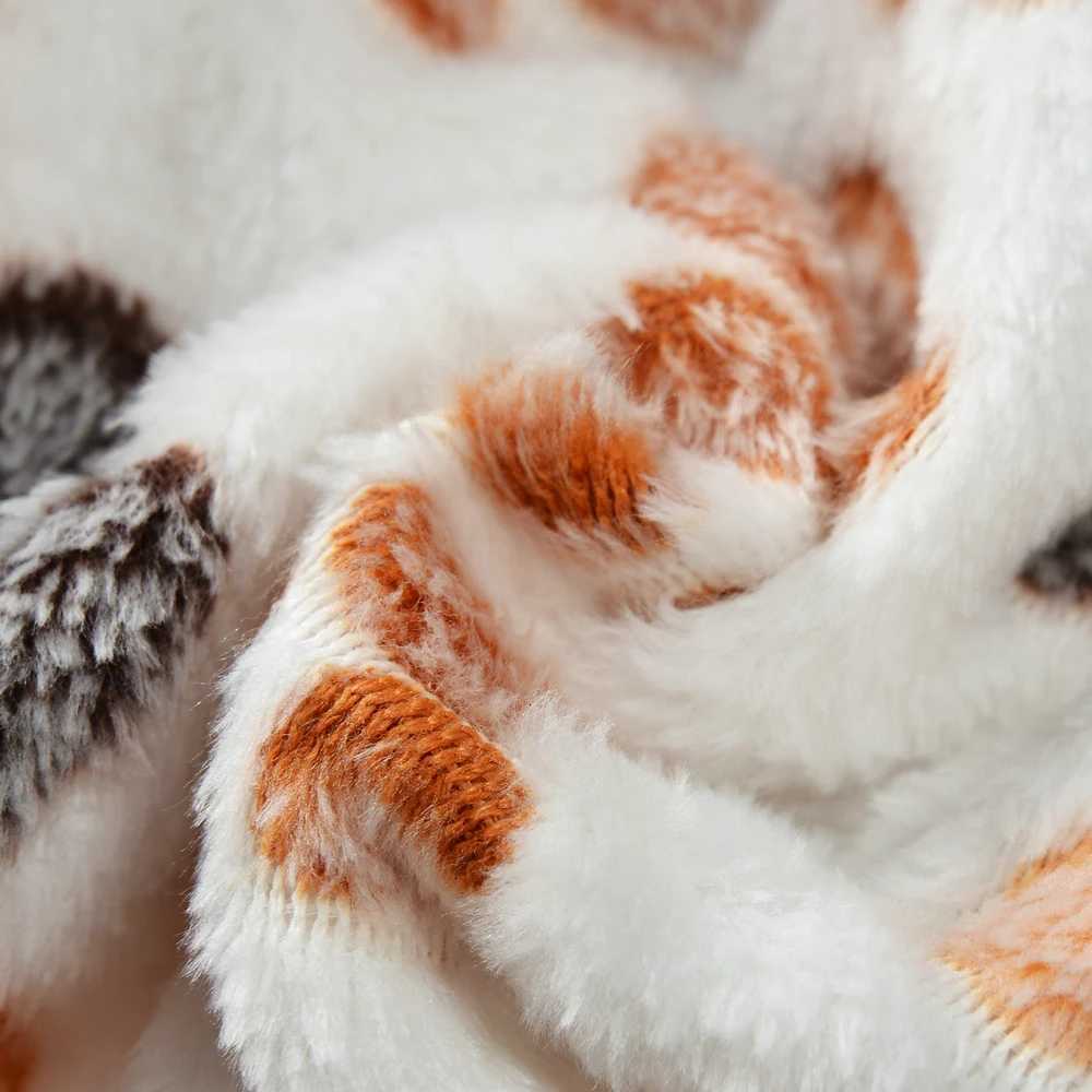 Pet Dog Coat For Small Medium Dogs Cats Winter Soft Fleece Dog Clothes Puppy Print Sweater Jacket Chihuahua Bulldog Pug OutfitsW251017