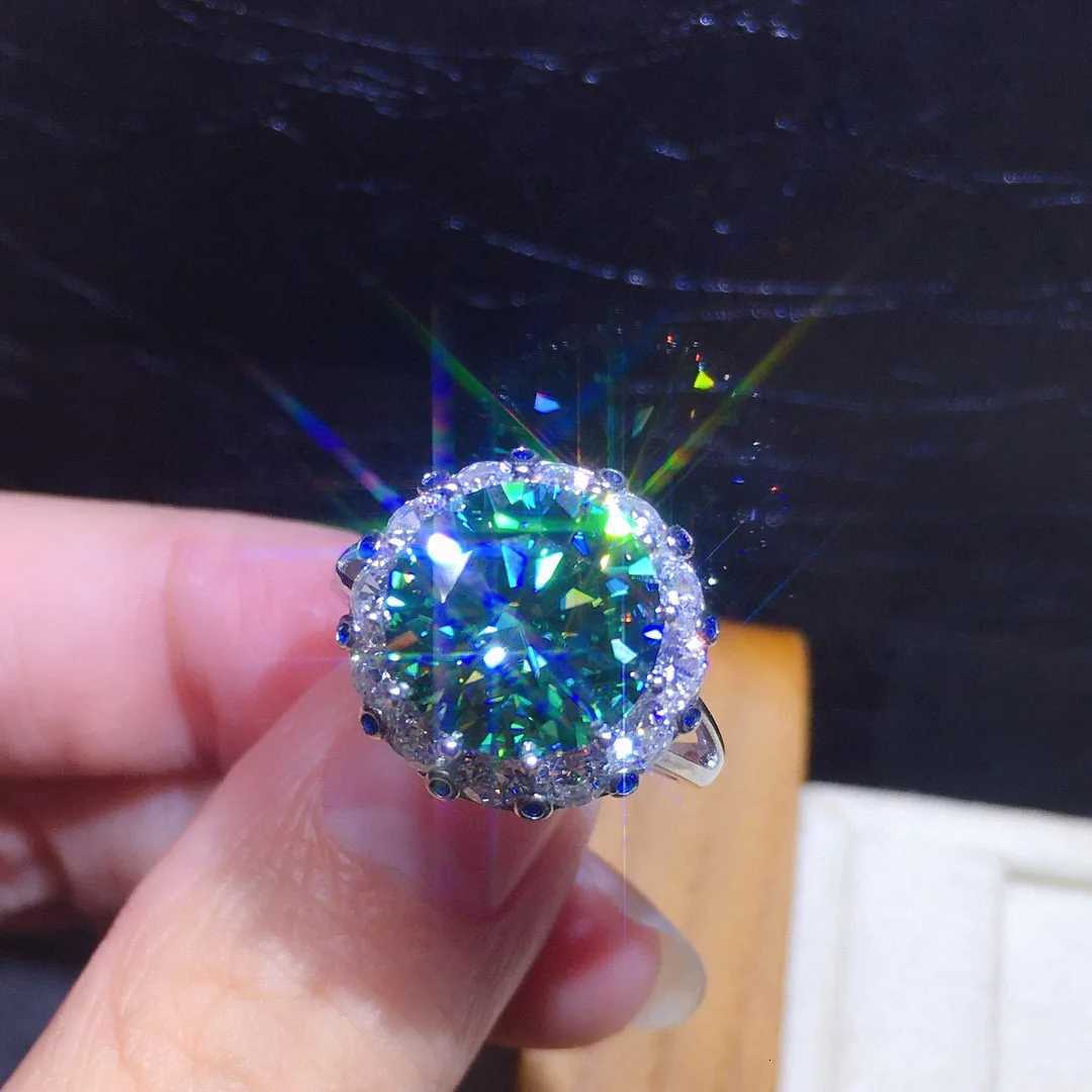 Stunning 3ct Green Moissanite Ring 925 sterling silver Engagement Wedding band Rings for Women Bridal Finger Party Jewelry Z251017