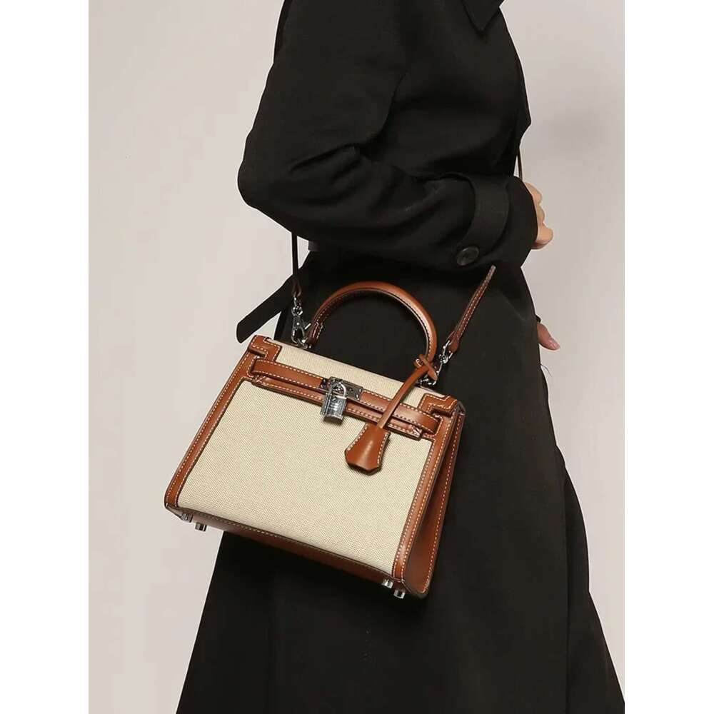 Designer Bags Paris Fashion Crossbody Handbag Women's High-End Leather Classic Solid Color Elegant Hot Selling