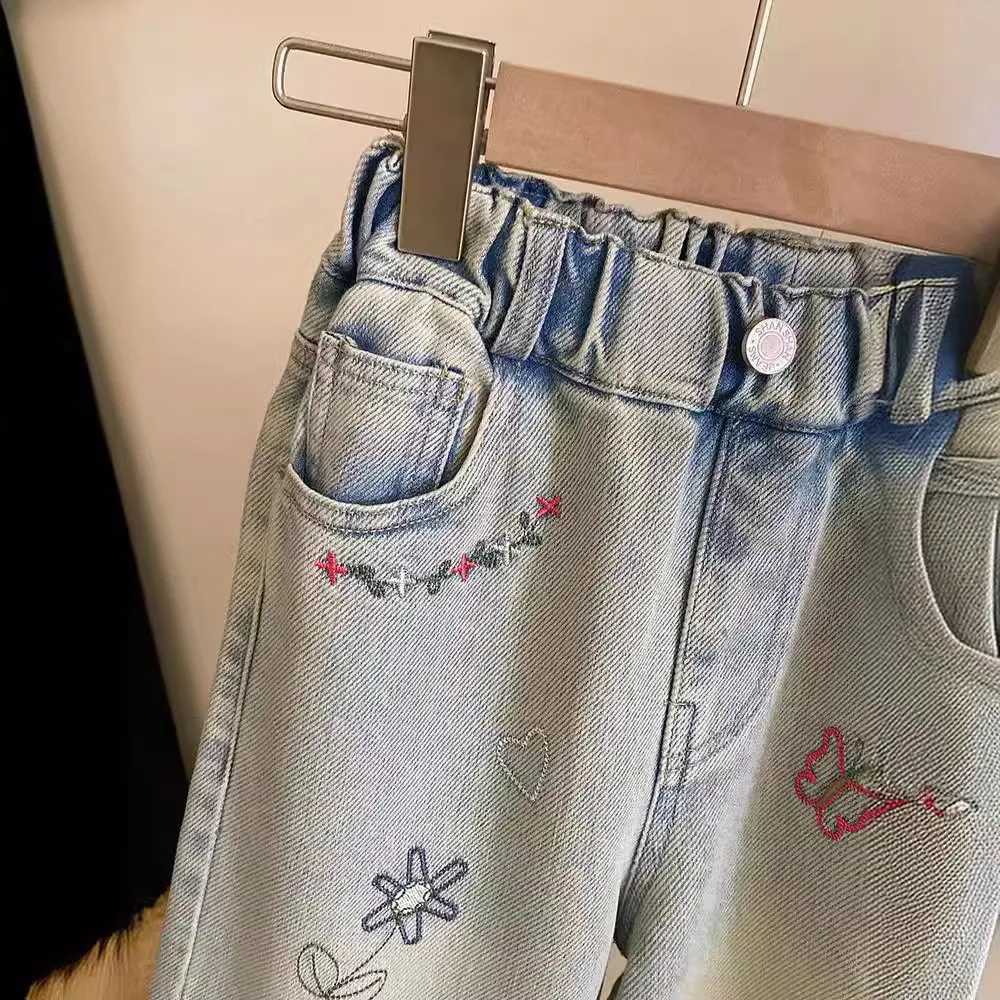 2025 New Spring Summer Kids Embroidered Jeans Fashion Girls Soft Loose Straight Trousers Baby Girl Thin Style Denim PantsT251017