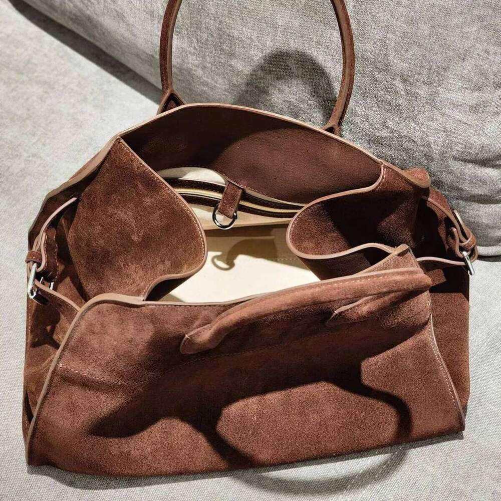 New Shoulder Handbag Suede Tote Large Capacity Messenger Women s Autumn and Winter Cowhide Commuter Bag