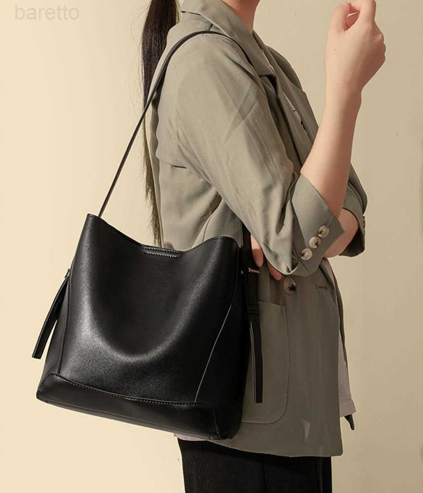 Womens Trendy Tote Bag Vegan Leather Shoulder Crossbody Purse Large Bucket Handbag Soft Top Handle Satchel Z251017