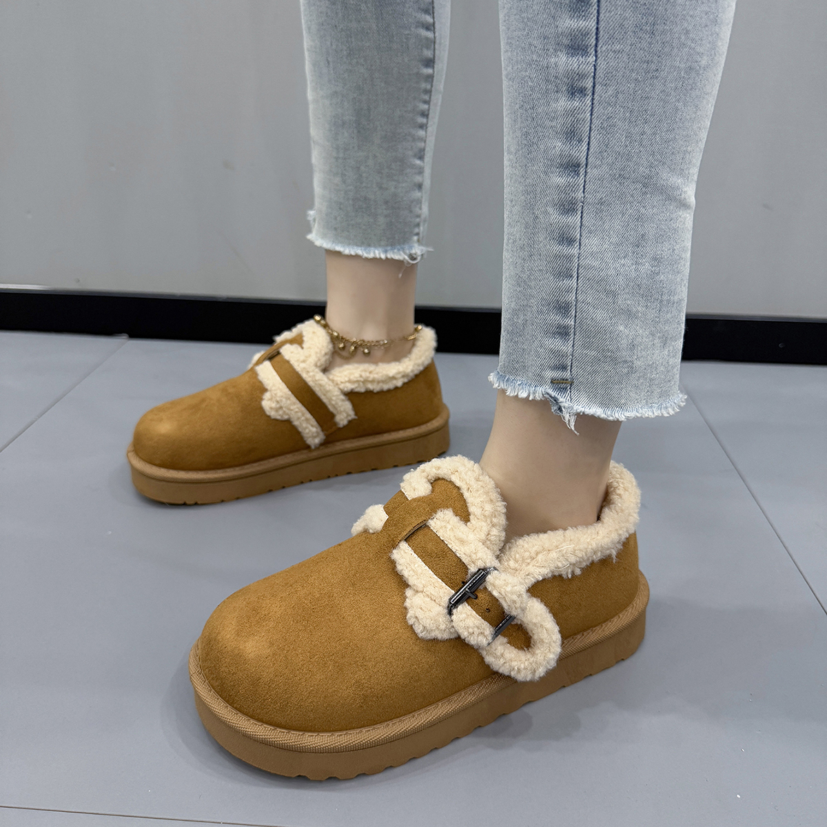 Women's Short Calf-Length Boots with Cushioned Heels & Fleece Lining for Comfort