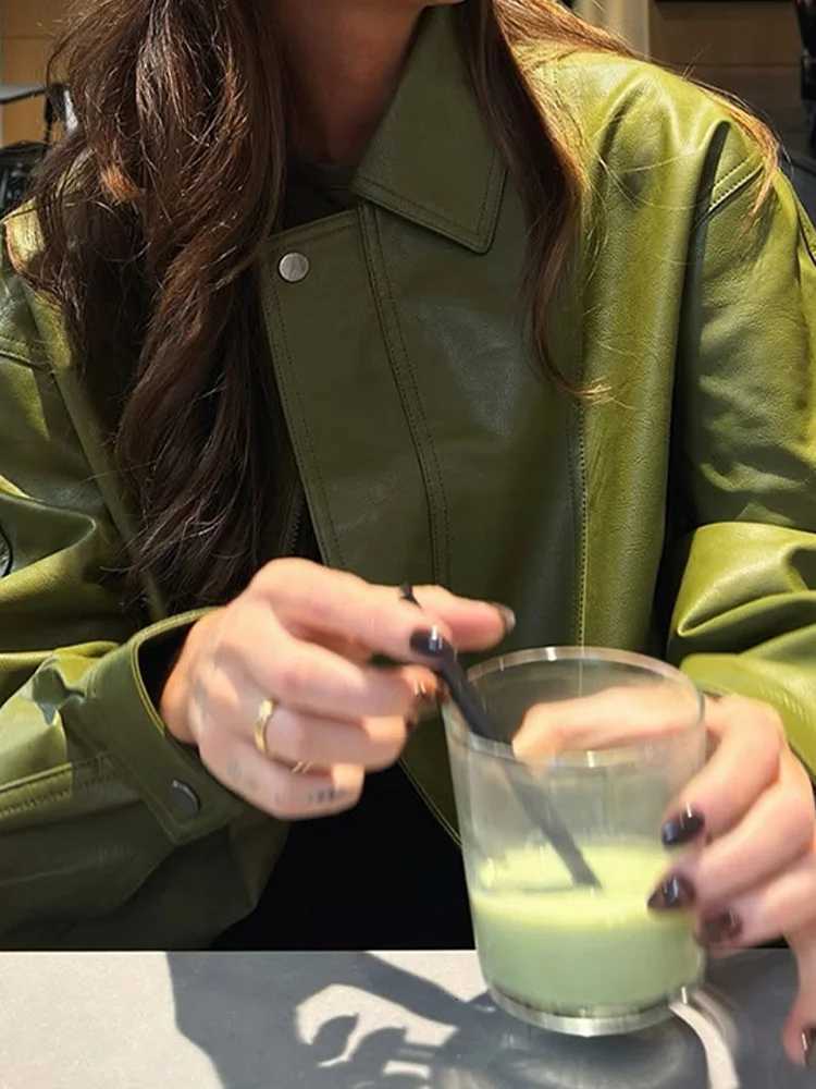 DFCF Women 2025 Autumn Winter Faux Leather Coat Casual Loose Imitate Leather Coat Female Vintage Zipper Lapel Leather JacketT251017