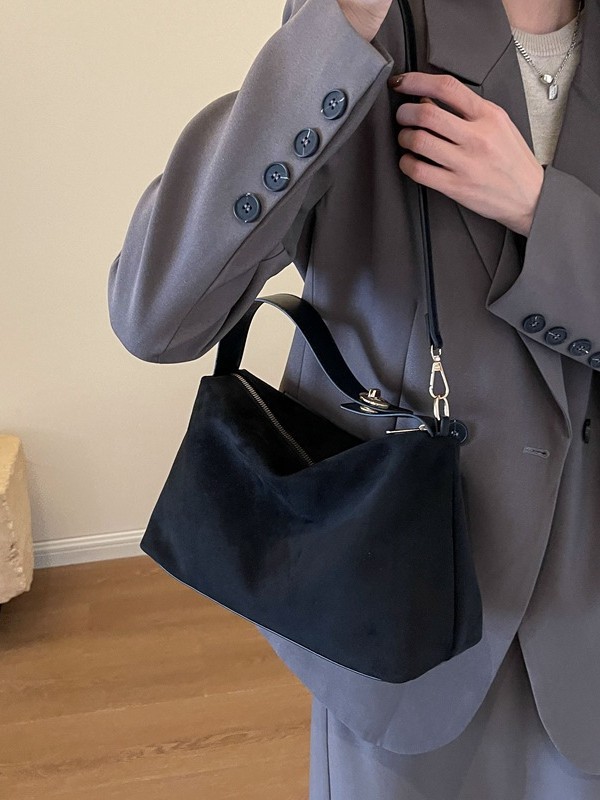 Autumn And Winter All Kinds Of Texture Matte Deerskin Velvet Bag 2025 New Senior Sense Retro Fashion Shoulder Crossbody Bag Woman