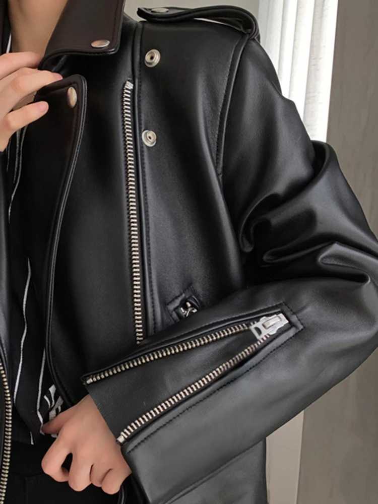 Lautaro Autumn Womens Leather Motorcycle Biker Jacket Zipper Long Sleeve Loose Red Black Soft Faux Leather Jacket for Women 2021T251017