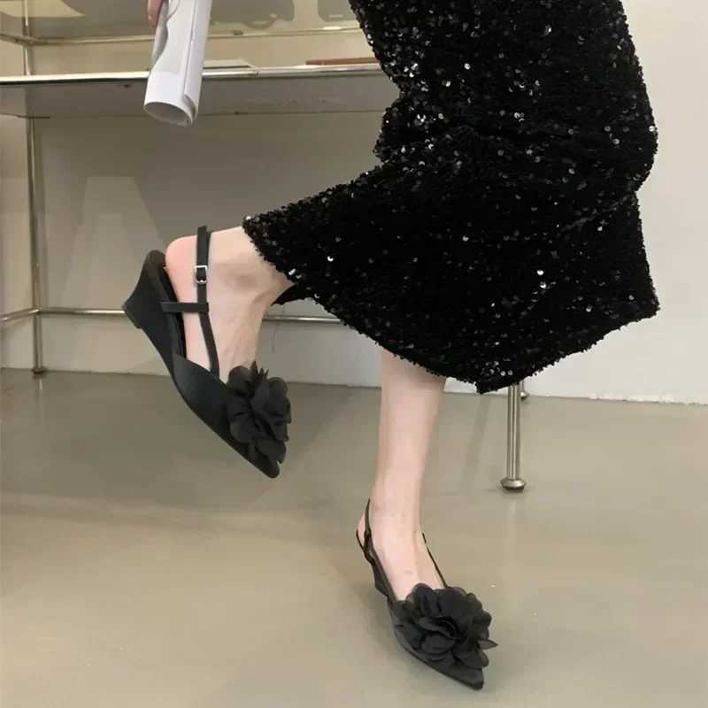 2025 Luxury Designer Elegant Sandals Woman Summer Flower Buckle Strap Pumps Women Sexy Pointed Toe Wedge Heels Fashion Mule Shoe Z251015