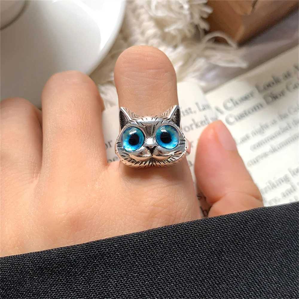Cute Silver Color Alloy Cat Ring Fashionable Cat Eye Opening Adjustable Ring For Women Trendy Jewelry Accessories Gift Z251017