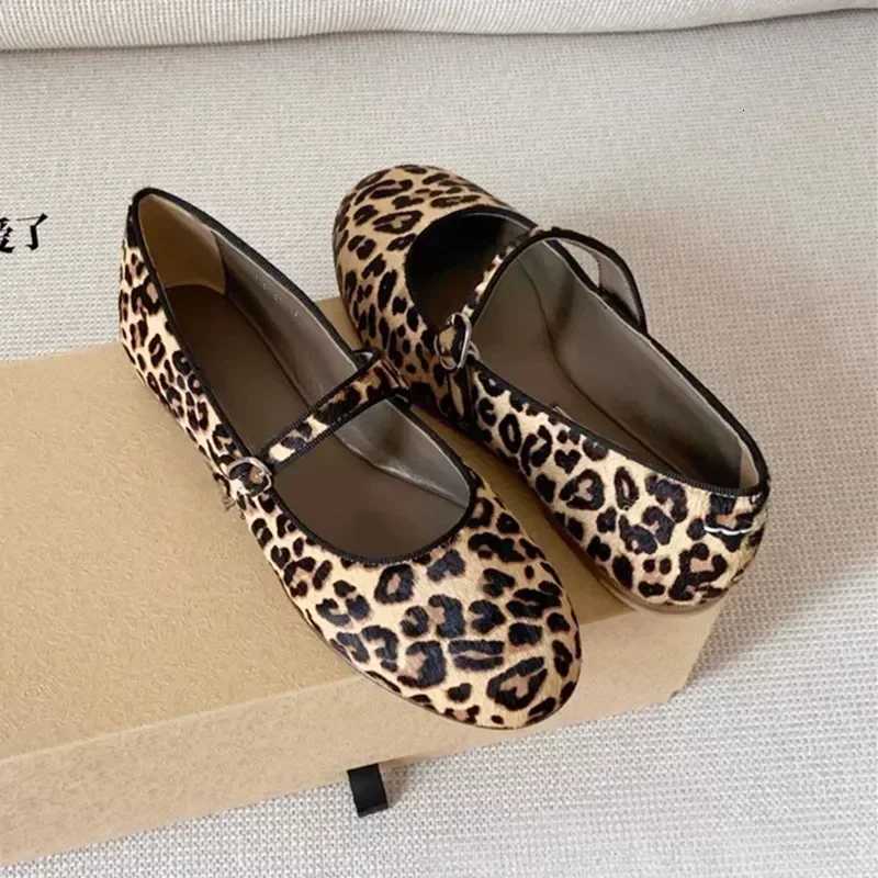 Luxury Brand Designer Leopard Suede Mary Jane Shoes Women Metal Belt Buckle Nonslip Soft Bottom Ballet Shoes Light Cozy Flats Z251015