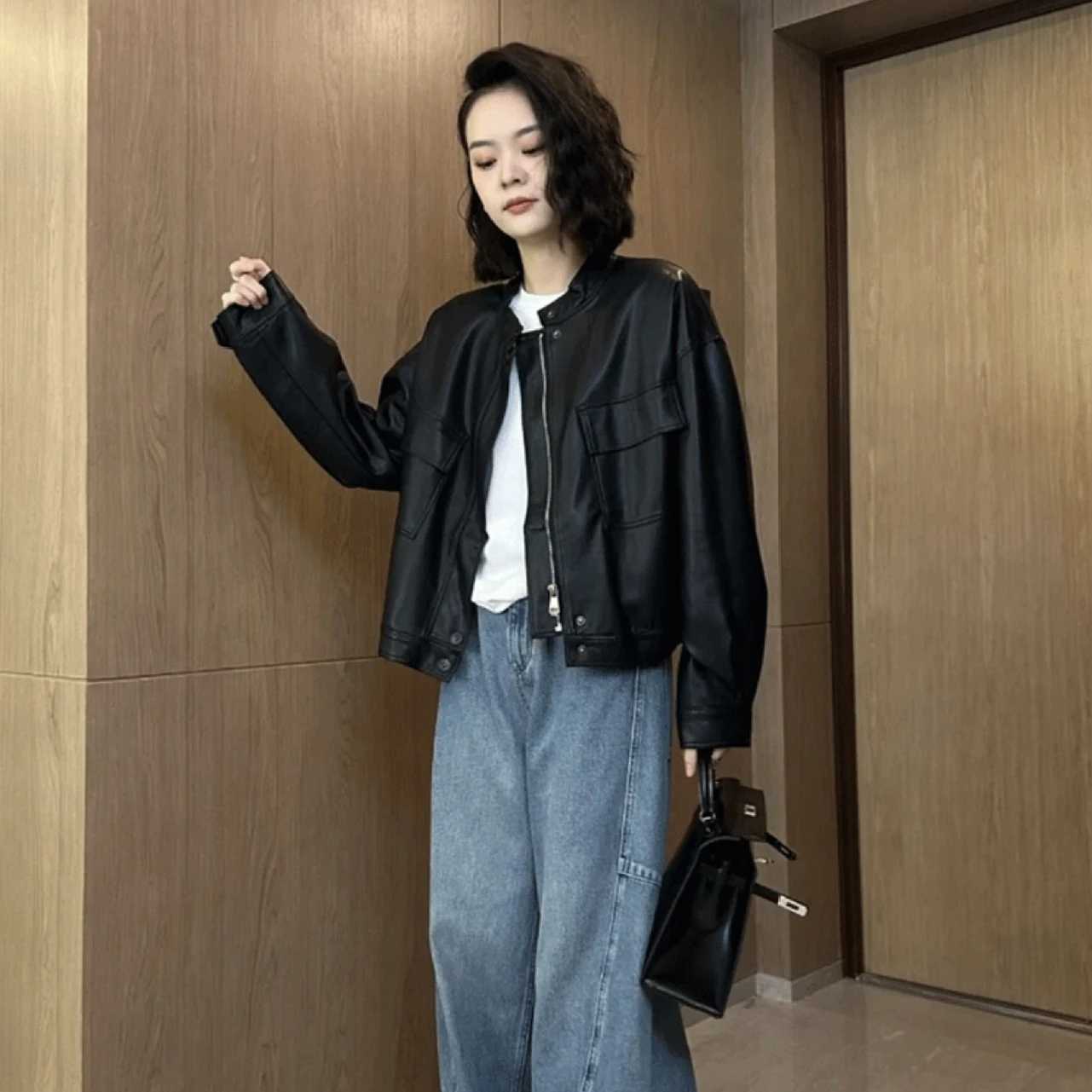 Women Short Leather Jacket New Autumn Winter Style Loose PU Coat Versatile Stylish Casual Round Neck Long Sleeve Solid ColorT251017