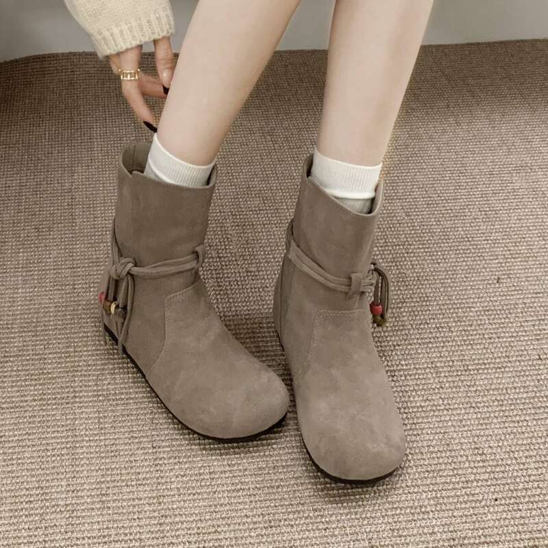 Cameido Women Suede Flat Short Round Toe Vintage Western Beaded Tied Fringed Boots For Autumn And Winter