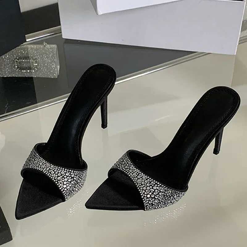 Sexy Leopard Print Pointed Toe High Heels Slippers Women Crystal Rhinestone Design Summer Sandals Dress Party Shoe Mules Slides Z251015