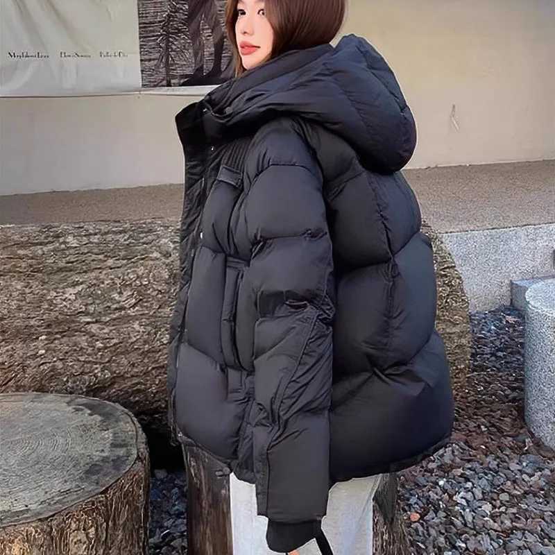 Winter Warm Hooded HighQuality Thick Women Down Jacket 2025 New Temperament Solid Color White Duck Down Women Down Jacket H492 W251016