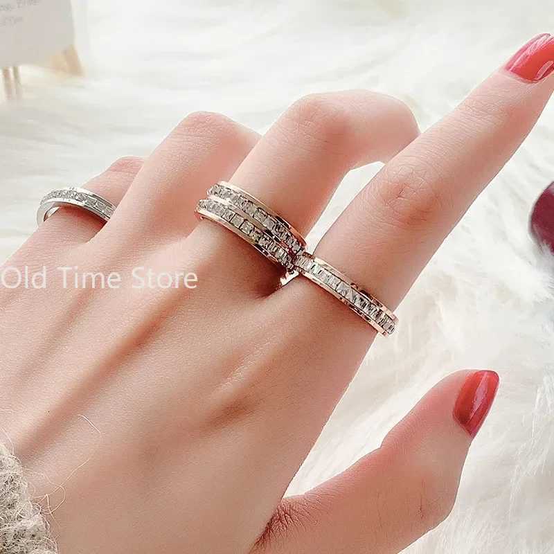 Hot Sale Double Crystal Woman Fashion Ring Rose Gold Color Filled Titanium Steel Rings for Women Female Fine JewelryW251017
