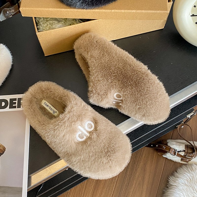 Designer shoes free shipping 2025 New Thick Bottom Warm Lamb Hair Slippers Outdoor Indoor Versatile Fashion and Casual Flat Slippers black white khaki