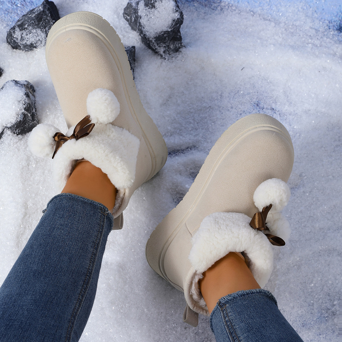 Cozy Wool-Innerlined Womens Ankle Boots with Elevated Soles & Durable Outsoles