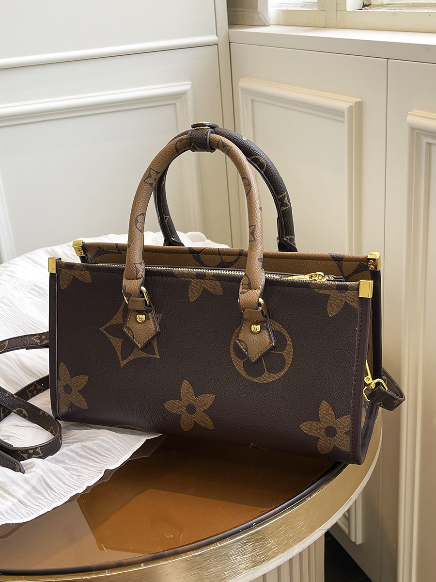 2025 free shipping designer bags New Classic Printed Boston Bag Simple Commuter Shoulder Bag for woman coffee white