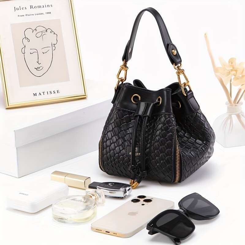 Crossbody Gift Niche Design Women's New Fashion Commuting High-End Woven Bucket Bag