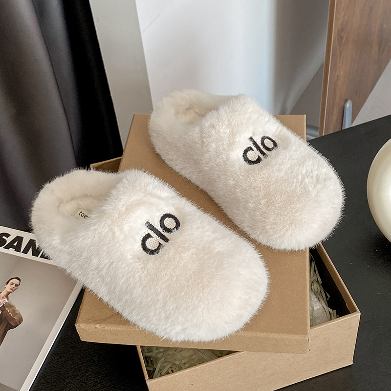 Designer shoes free shipping 2025 New Thick Bottom Warm Lamb Hair Slippers Outdoor Indoor Versatile Fashion and Casual Flat Slippers black white khaki