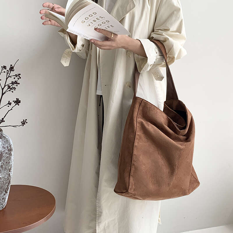Autumn New Large Capacity Textured Korean Style Single Shoulder For Women Commuting Suede Tote Bag Casual Versatile B5