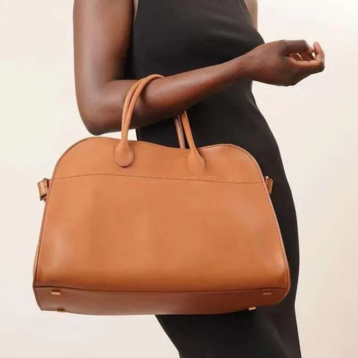 Large Capacity Leather Tote Bag Genuine Cowhide Handbag Celebrity Favorite Vintage Style Open Top Zipper Pocket Chinese Origin