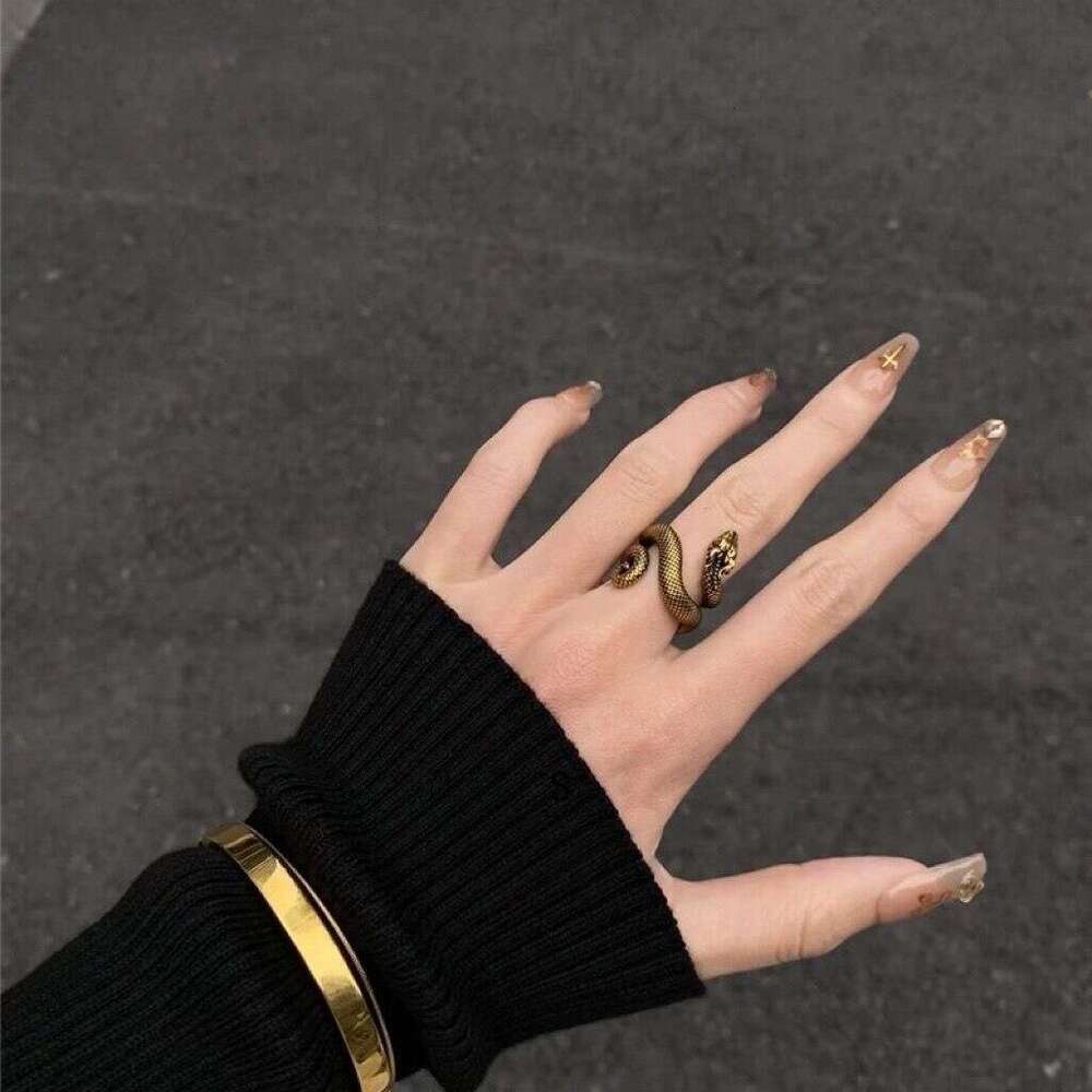 Unique Internet Celebrity New Dark Minimalist Gold Snake Niche Design Snake-shaped Ring for Women Punk Adjustable Trendy Cool