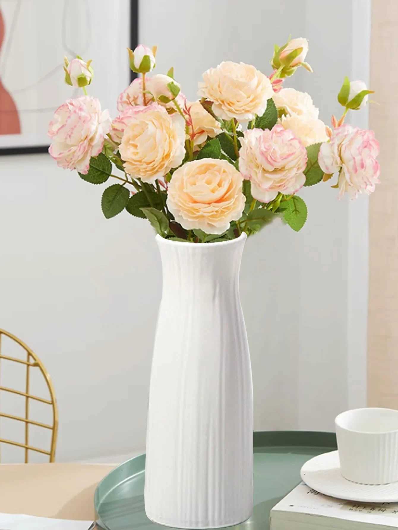 Home ins wind plastic vase living room fallresistant simulation vase decoration Creative simple vase A model one C251017